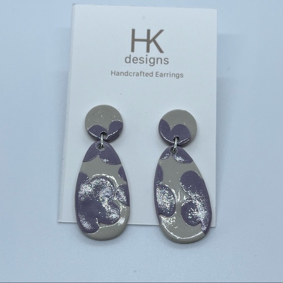Glossy Handcrafted Earrings - Picture 2 of 12